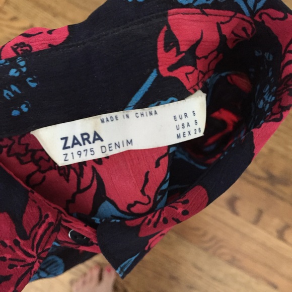 Zara shirt  🌸 3 for $17 - Picture 4 of 4